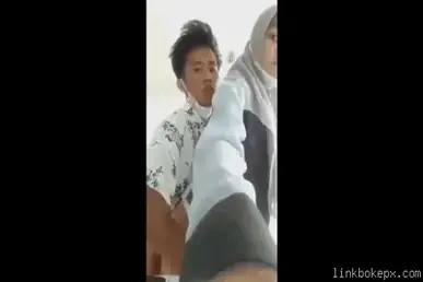 Cewek Mulus Kulit Putih Mau Digenit Cowok Biasa Sampe Lobang Banjir